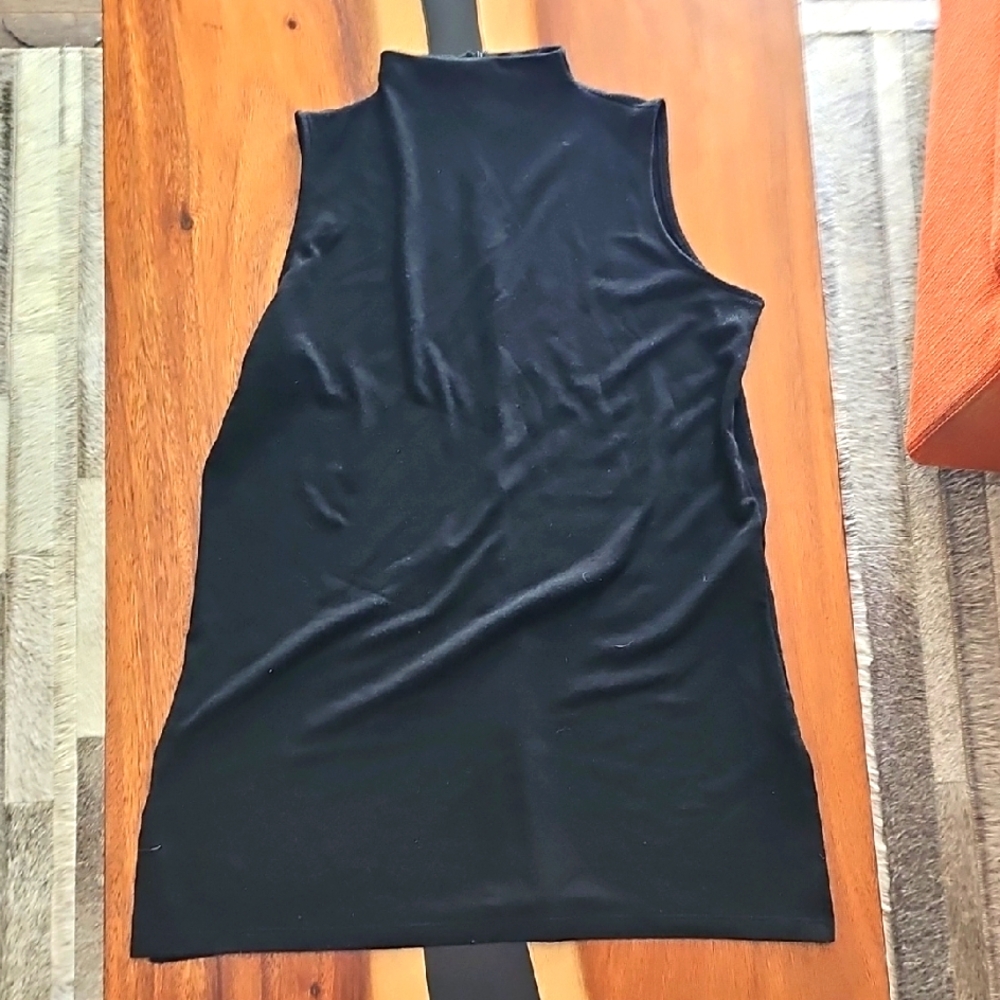 Zenergy By Chicos, Sz 1, Black Sleeveless Top.